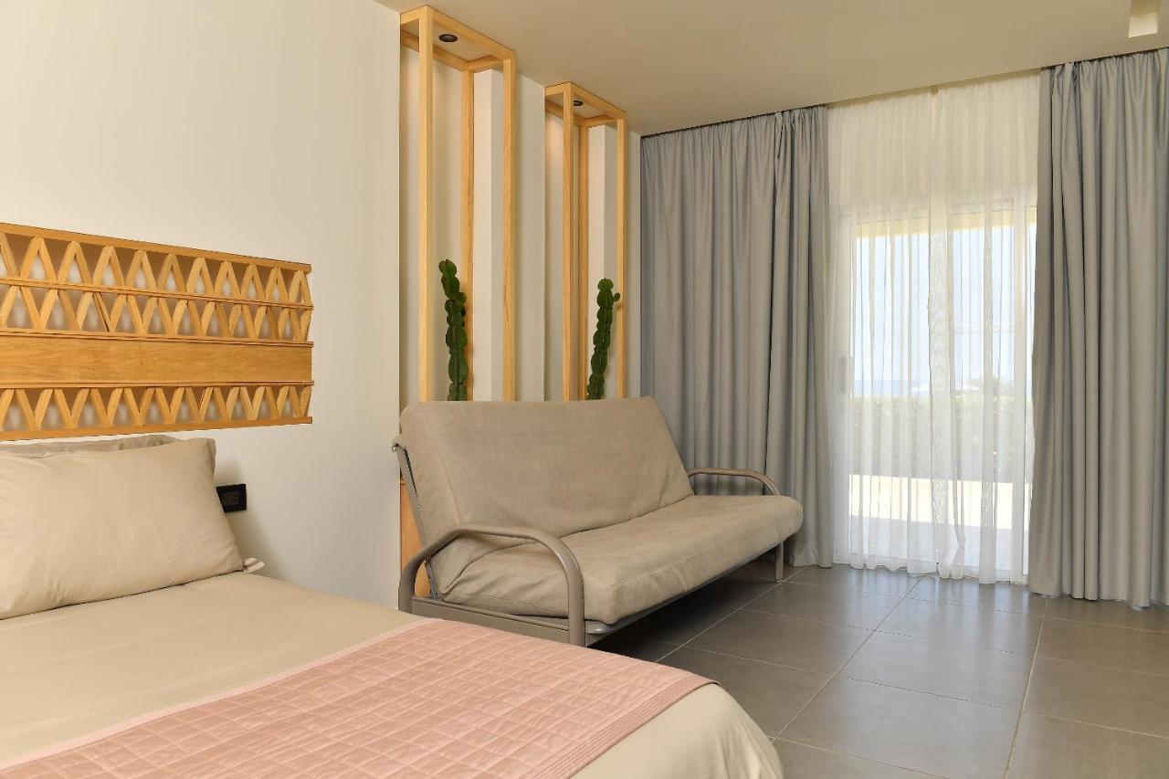 Ocean Blue Hotel & Resort -Jbeil Byblos Экстерьер фото